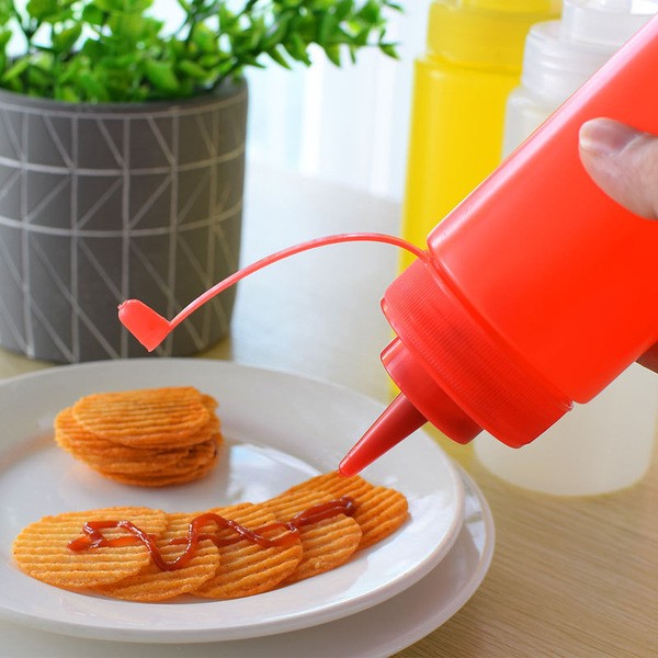 Food grade PE squeeze sauce bottle